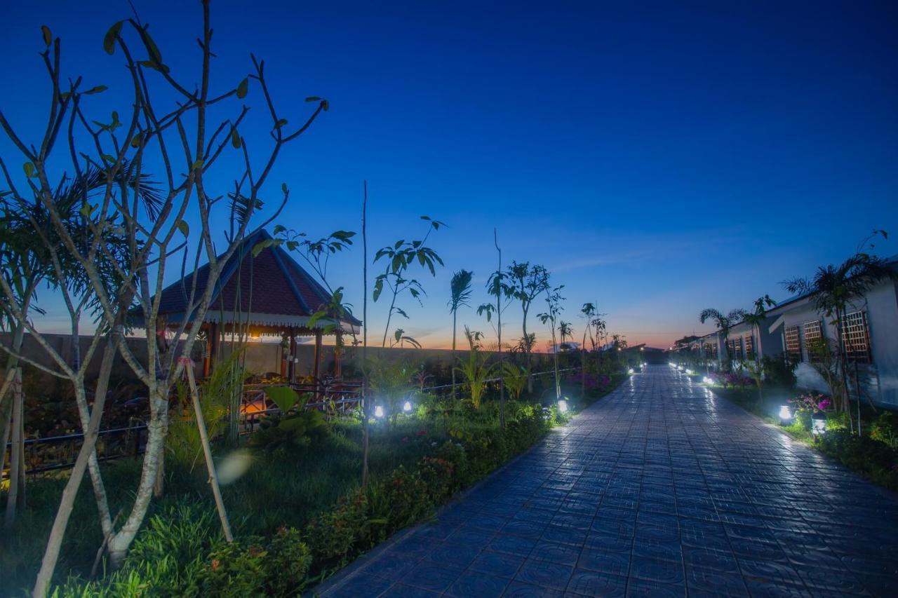 Ry'S Lotus Resort D'Angkor Siem Reap Exterior foto